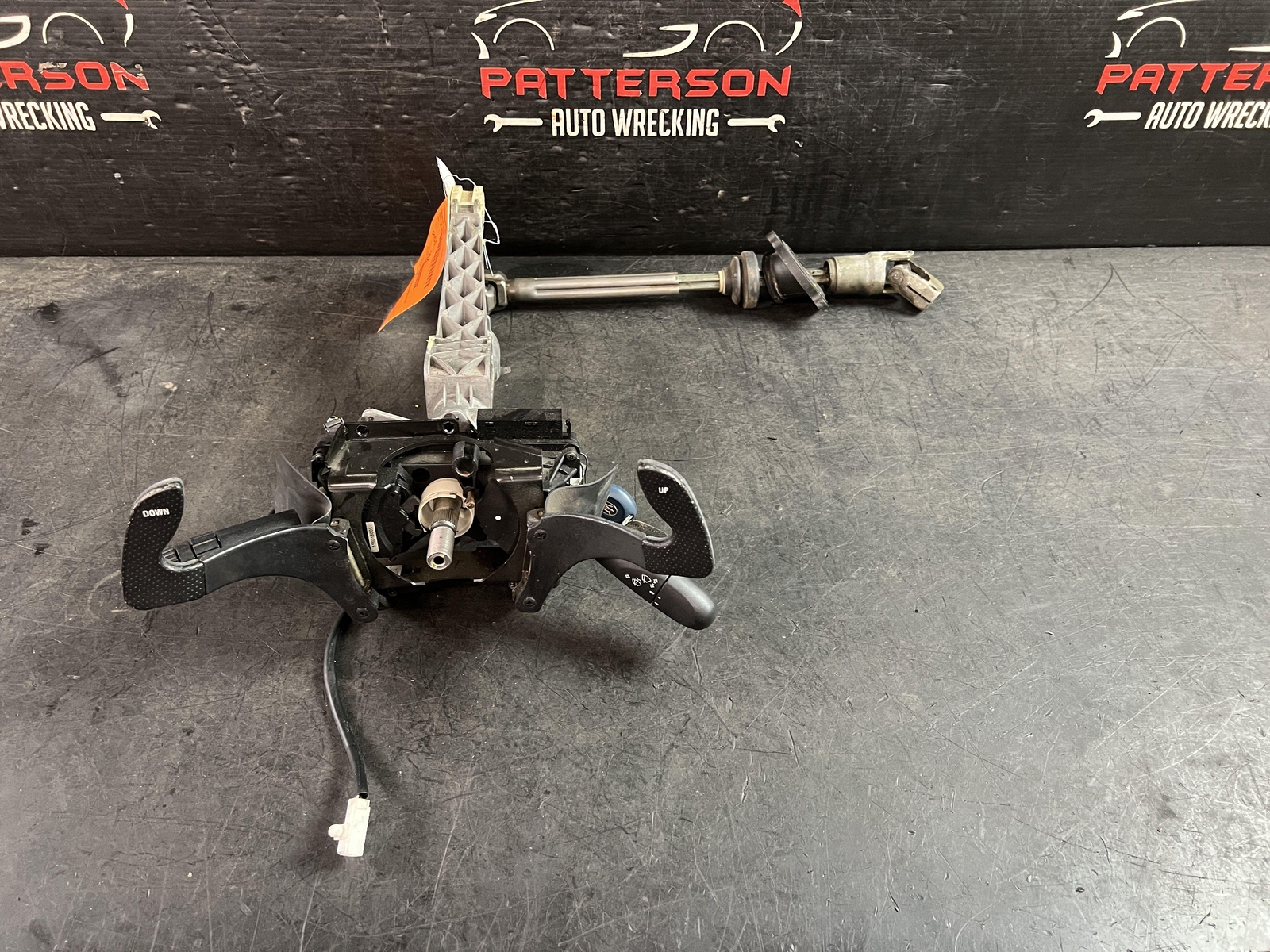 02-06 MASERATI SPYDER STEERING COLUMN W/ PADDLE SHIFTERS & KEY