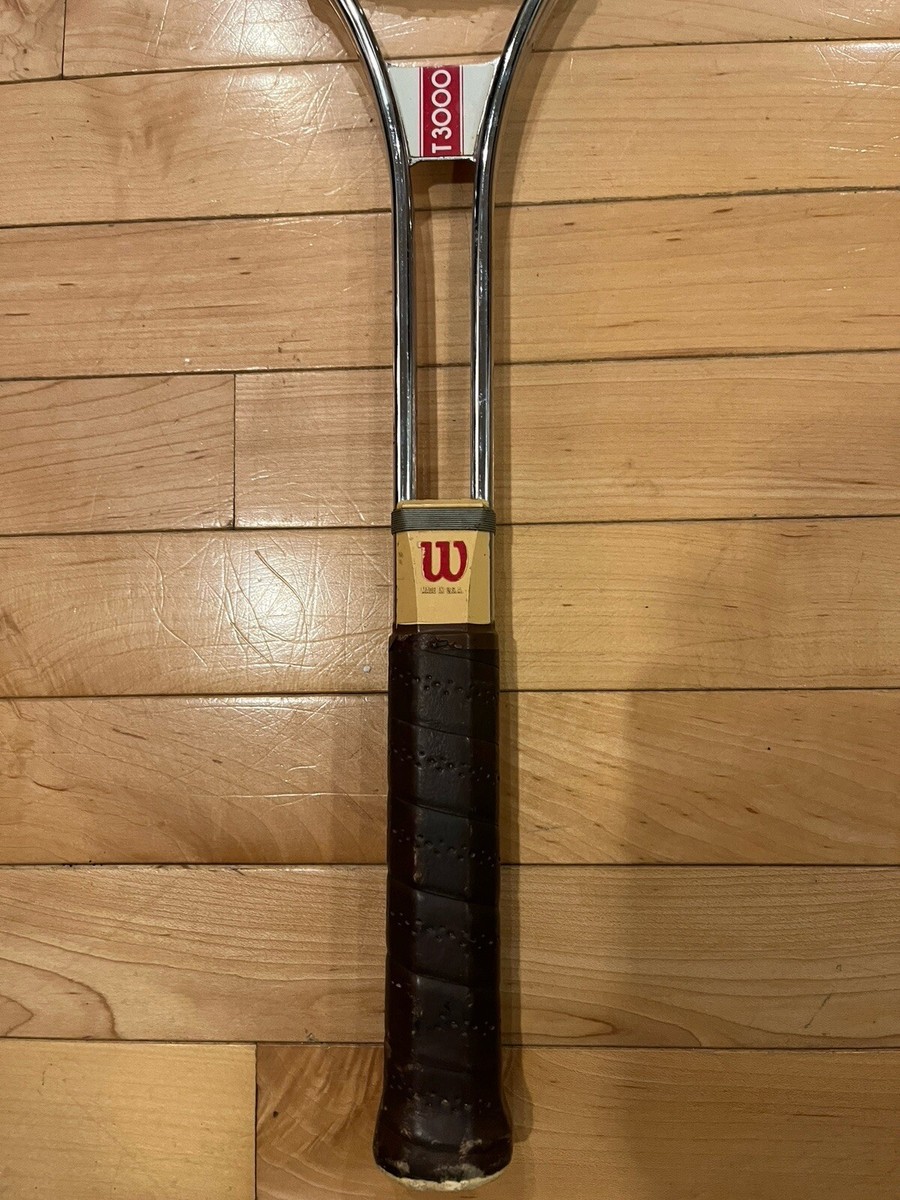 Raquette De Tennis Vintage Wilson T3000 – Avec Housse Zippée – Occasion état Correct