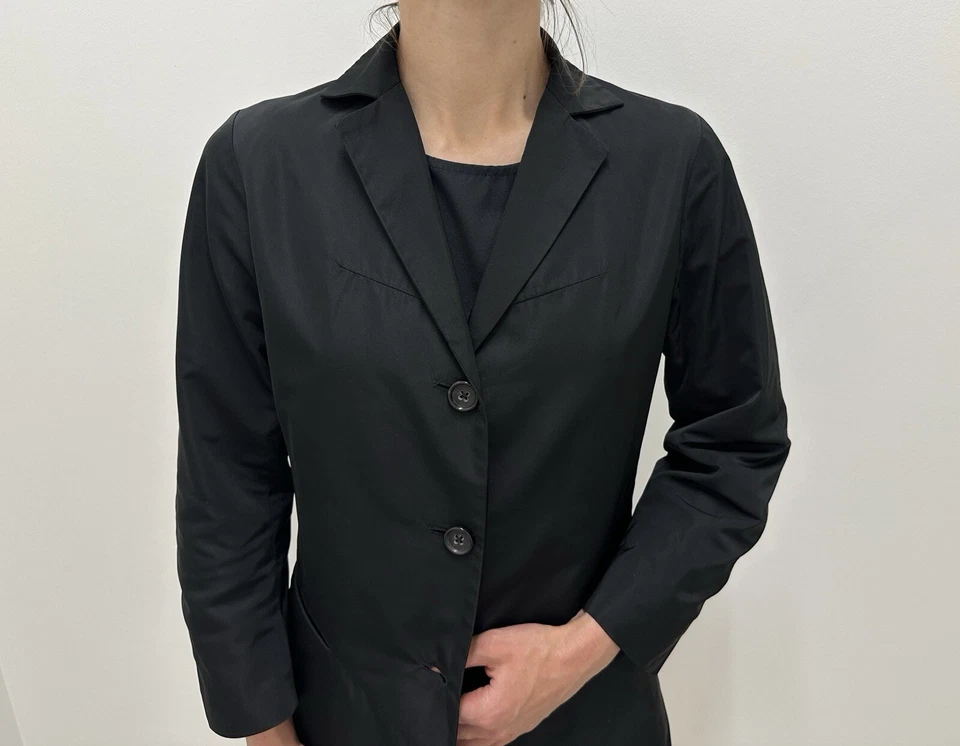 Gabardina negra para mujer Jil Sander talla 36 Foto 2 de 4