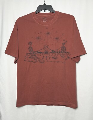 American Eagle Women s Oversized  Fourth Of July Fire Work Graphic Tee Red M