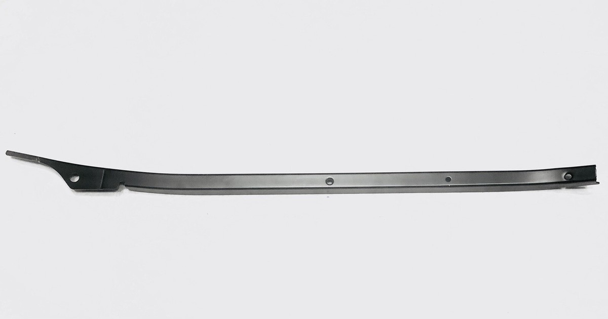 MERCEDES 2118852020 OEM MOULDING STRIP BRACKET MOUNT NEW OLD STOCK 