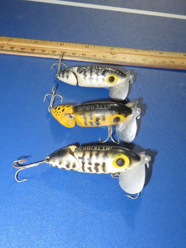 Lot of 3 Arbogast Jointed Jitterbug TOPWATER Lures Coachdog Wht Yellow - Image 1