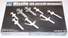 Trumpeter 1/32 Missile US Aircraft Weapons Model Kit 03306 NIB Factory Sealed