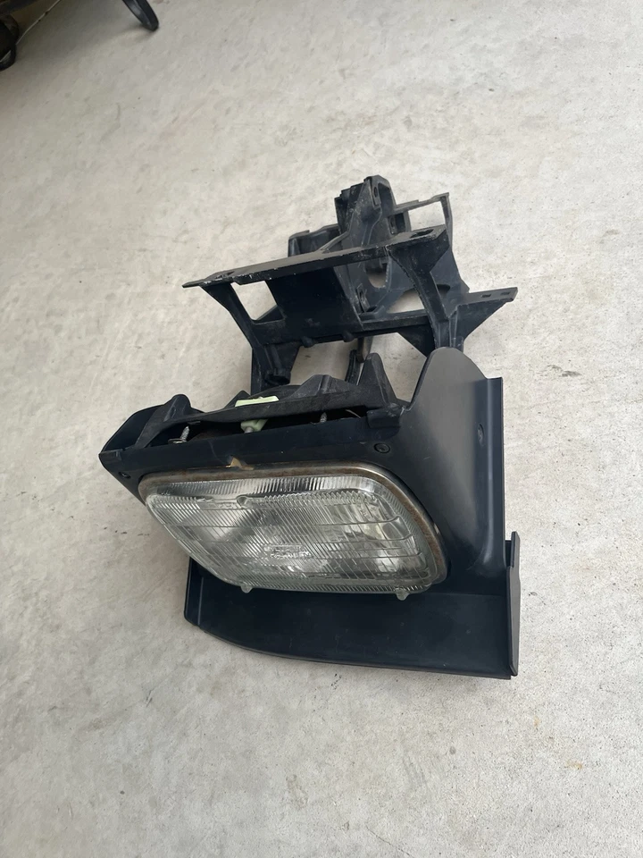 Conjunto de faros Pontiac Fiero 1984-1986 OEM sin motor izquierda derecha Foto 3 de 4