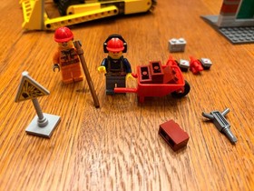 LEGO CITY: Bulldozer (60074) EUC Complete with box, instructions and figures