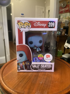 Funko Pop! Vinyl Disney #209 Sally (Seated) Walgreens Exclusive Glows Flocked 
