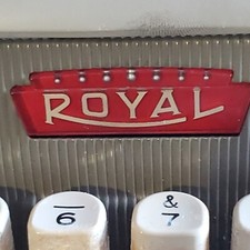 Royal Futura 800 Portable Manual Typewriter Gray & Gray Original Case WORKS 1962 thumbnail