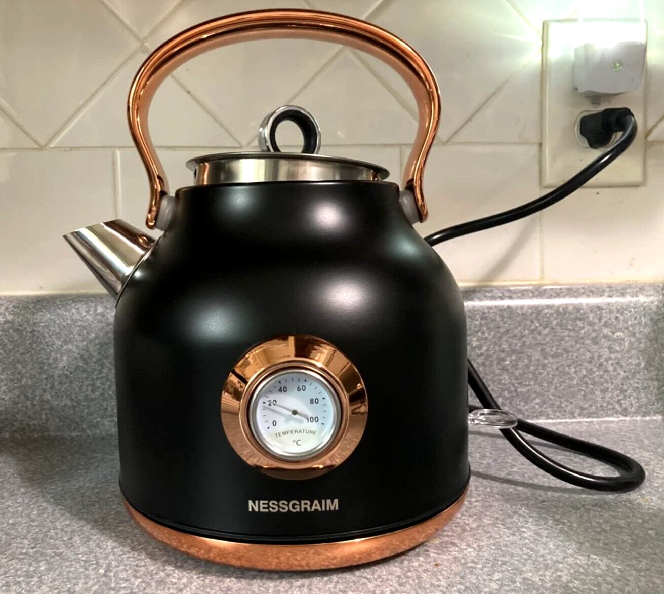 Retro Electric Kettle 1.7L Stainless Steel Large Temp Gauge 1500W Fast Heating
Opens in a new window