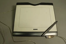 Wacom Graphire Wireless Tablet 6x8 Mouse Digitizer CTE-630 + Stylus Pen F23