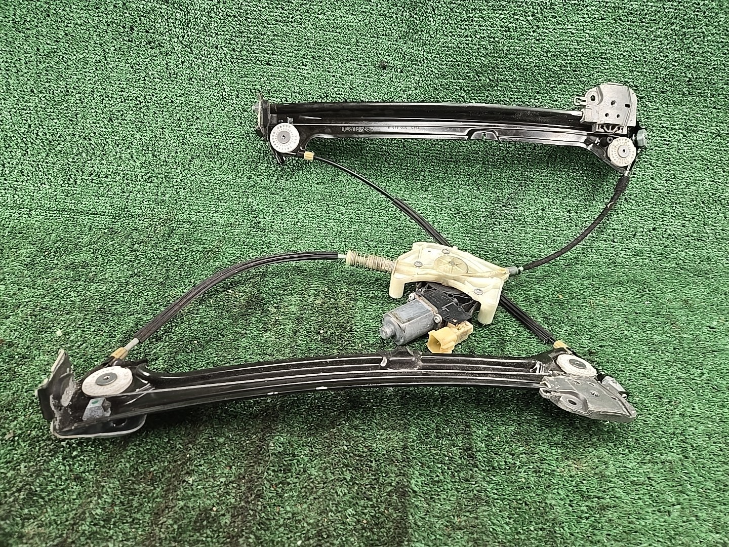 OEM Maserati M157 Ghibli 14-23 Right Passenger FRONT Door Window Regulator Motor