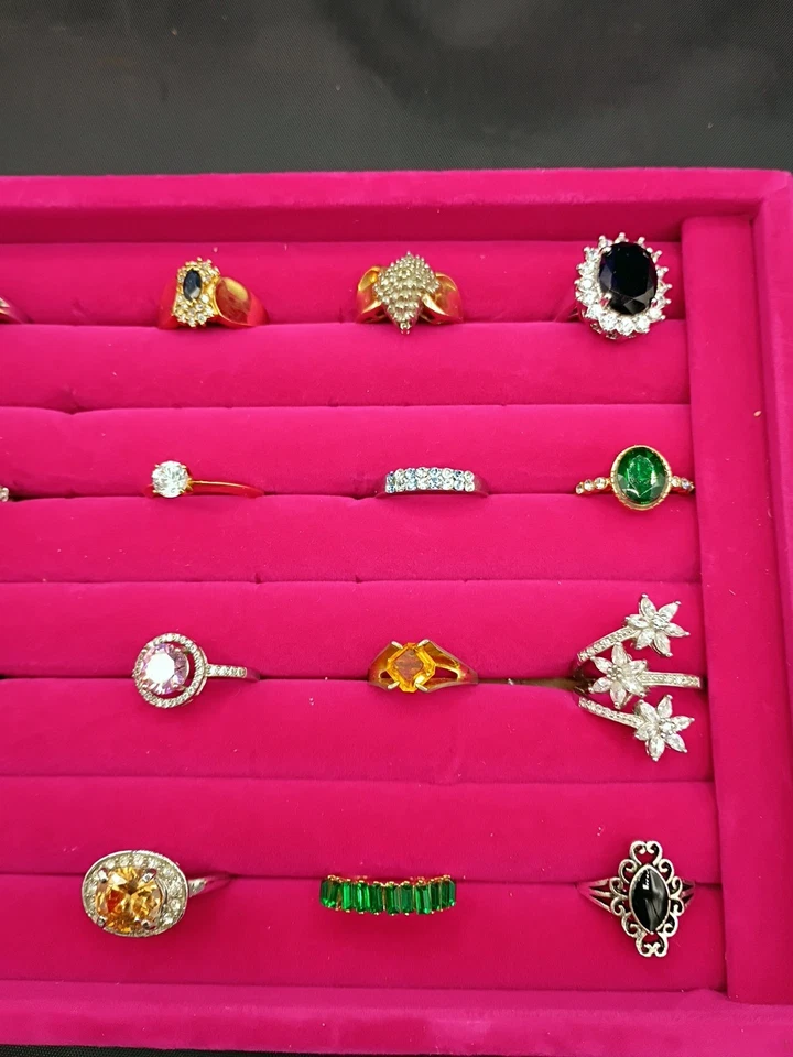 Lote de anillos vintage - ahora de moda varios colores y estilo rosa claro verde melocotón Foto 3 de 4