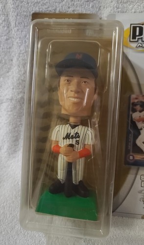 (2) Tsuyoshi Shinjo Upper Deck Play Makers Collectibles 2001 Rookies (New) - Picture 4 of 7