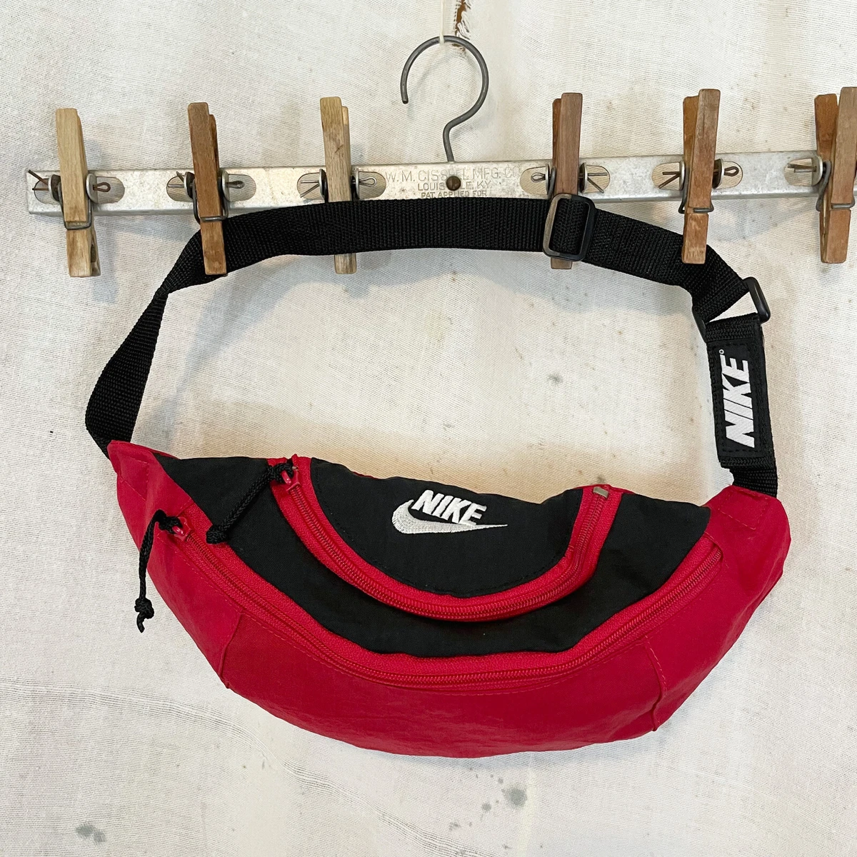 cafe Trend versus Nike Vintage 90s Waist Fanny Pack Bag 2 Pocket Red Black Nylon Nike Swoosh  Bag | eBay