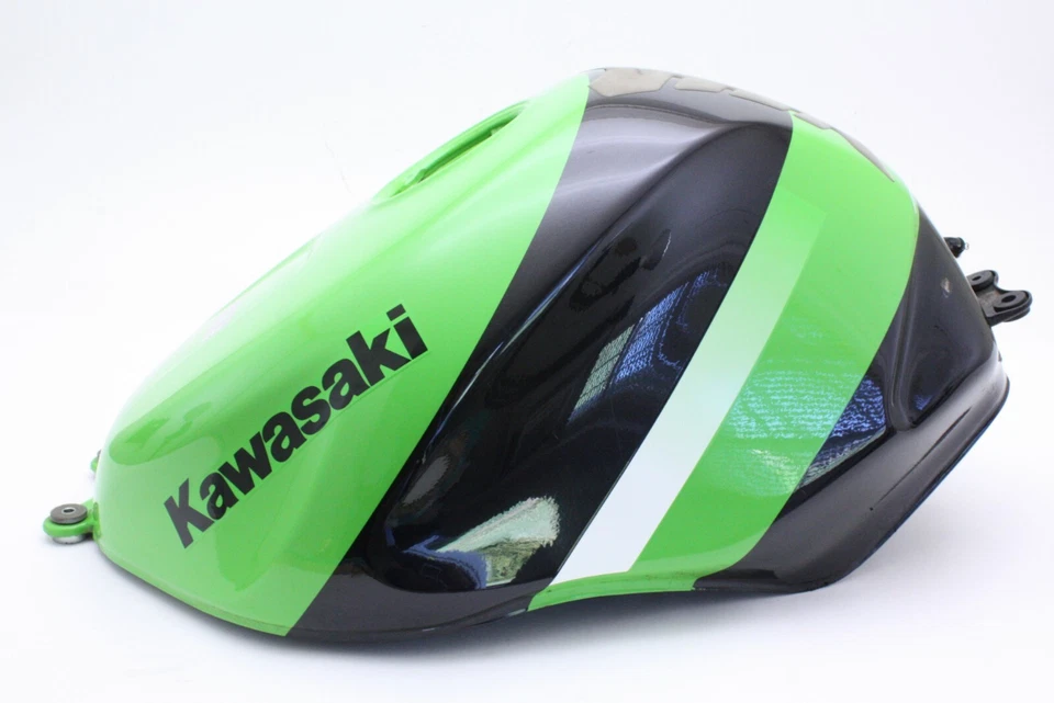 Kawasaki ZX-6R 2001 tanque de combustible de gasolina - verde/negro - bonita pintura - Ninja 600 Foto 2 de 4