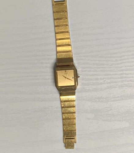 Vintage Seiko Quartz Women's Watch Gold Steel Back 2A22-5050 | eBay