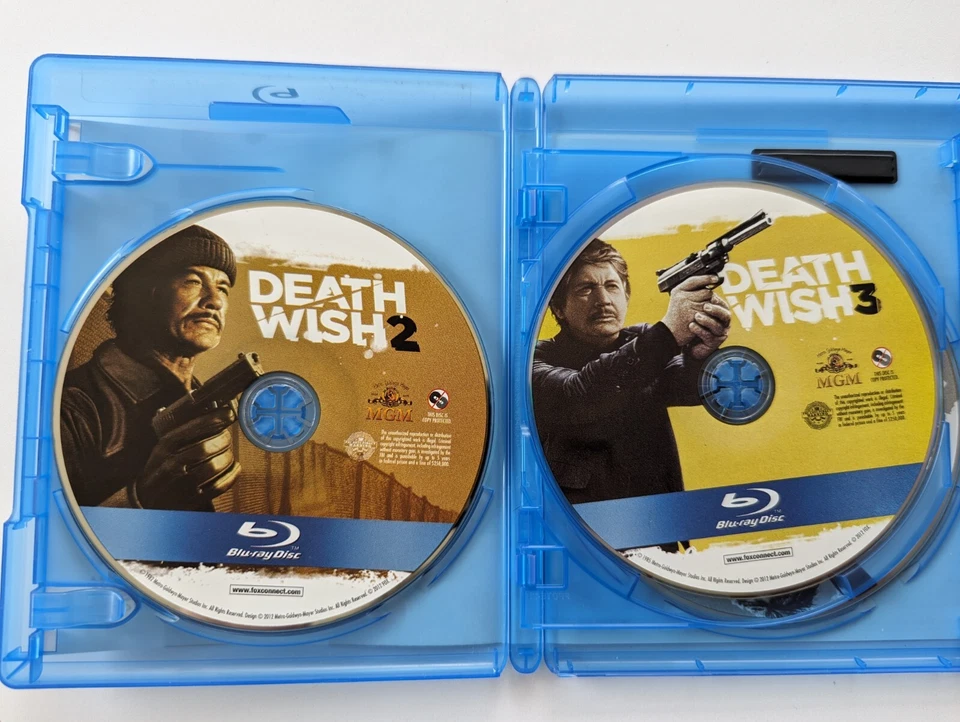 Colección Triple Amenaza BRONSON | Bluray | ¡Disco Como Nuevo! | Reg A Edición USA Foto 3 de 4