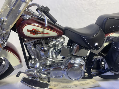 FRANKLIN MINT Harley Davidson Heritage Softail Classic Motorcycle
