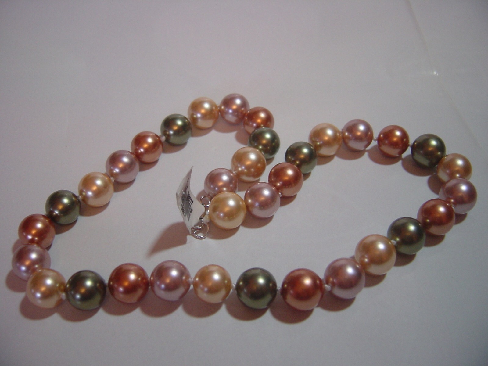 Vintage-solid Silver FAUX LARGE classy pearls Nec… - image 3
