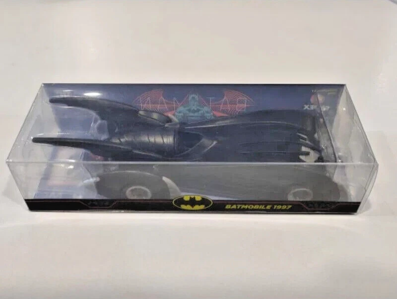 Batman Batmobile 1997 1/32 Warner Bros. Caltex 1:32 Limited Edition Collection - Image 2 of 4