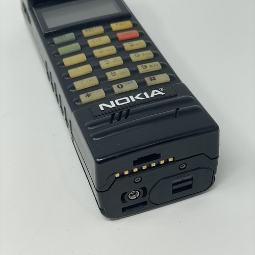 Téléphone portable vintage rétro Nokia Mobira PT-612 noir en brique cellulaire avec étui et station d'accueil - Photo 5 sur 13