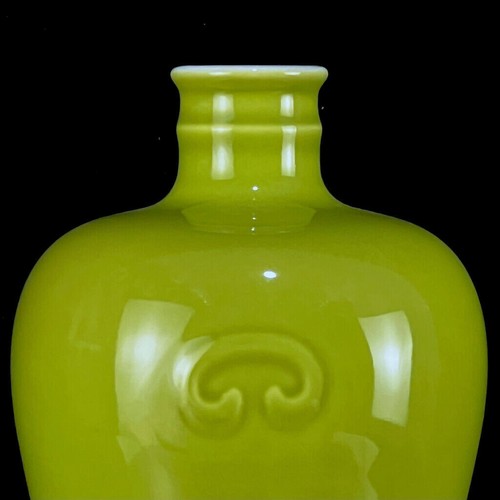 A Pair Chinese Green Glaze Porcelain carve Exquisite Ruyi Vase 23815 - Picture 3 of 9