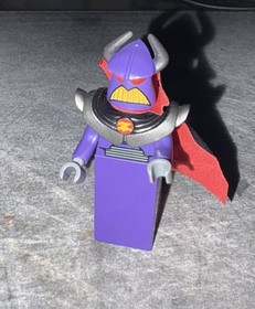 LEGO Zurg Minifigure w/ Cape, Buzz&rsquo;s Star Command Spaceship #7593