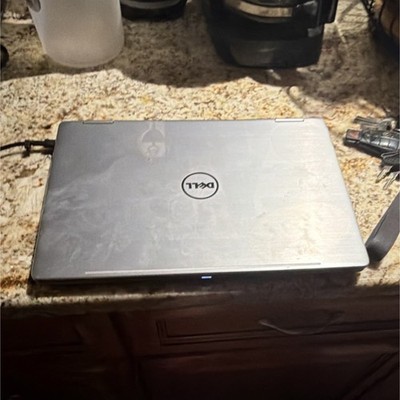 Dell Inspiron 13- 7368Laptop Intel i5 12GB RAM 256GB SSD Windows 10 13'' Silver
