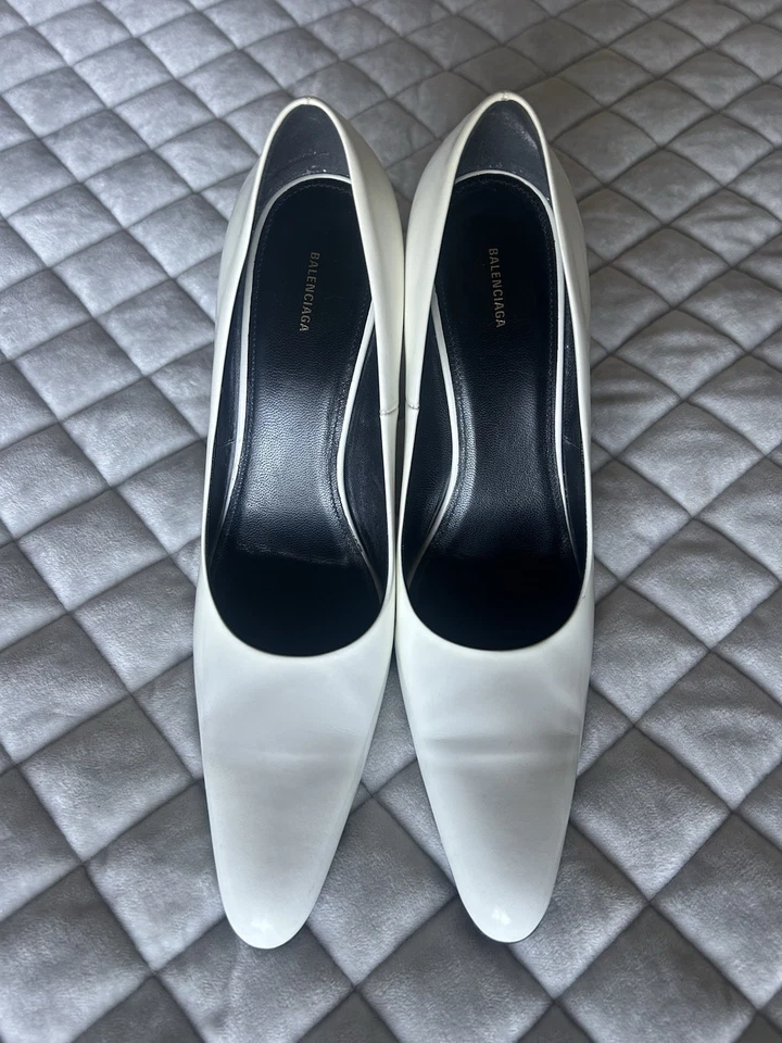 Balenciaga Semi Pointed Toe White Leather Pumps Size 39.5IT - Image 2 of 4