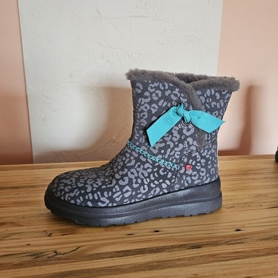 New UGG I Heart Knotty Gray Leopard Print Suede Boots Sz 5