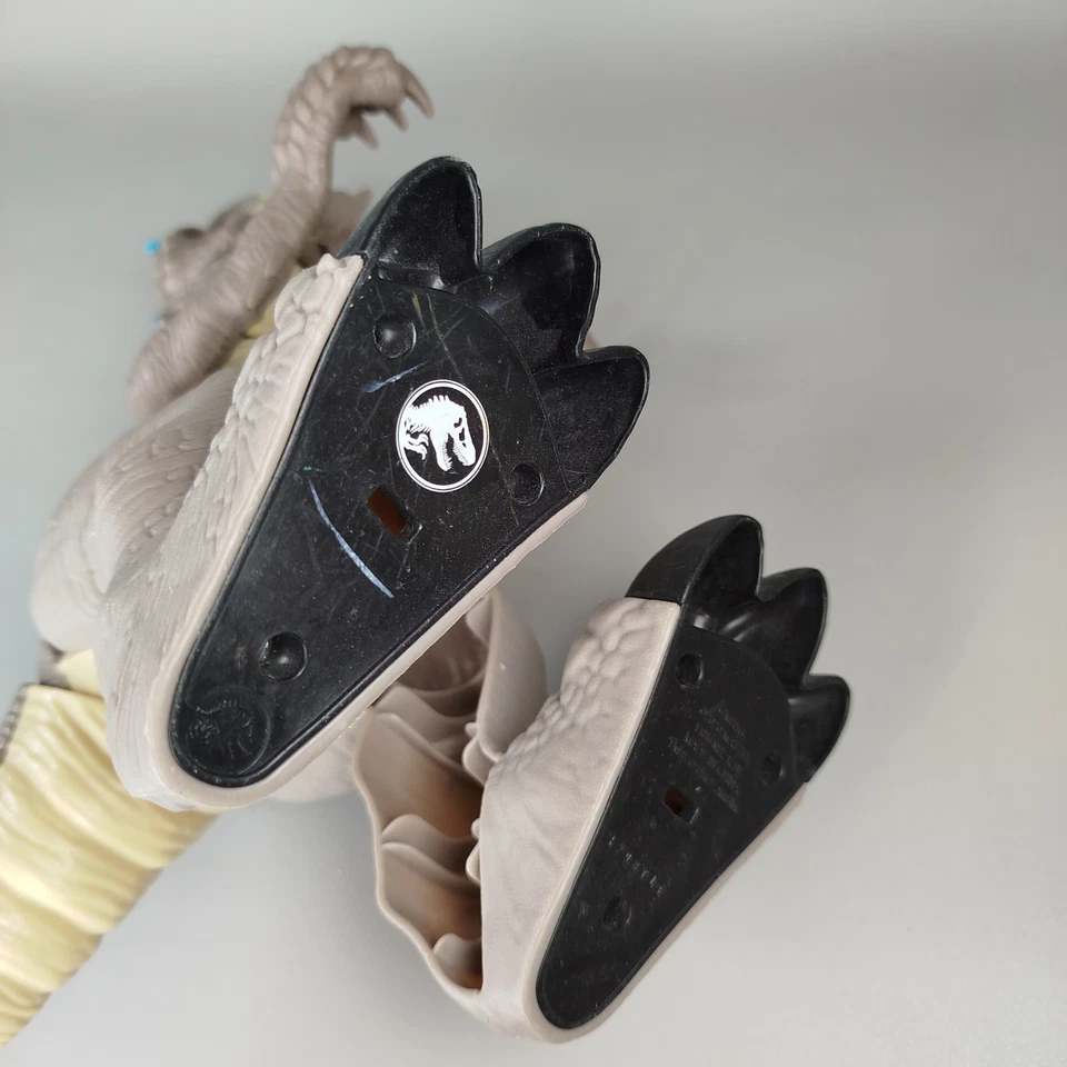 Jurassic World Indominus Rex Actionfigur, 35cm - Bild 4 von 4