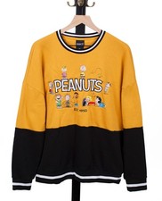 Peanuts Sweatshirt Medium Yellow Black Colorblock Crewneck Charlie Brown
