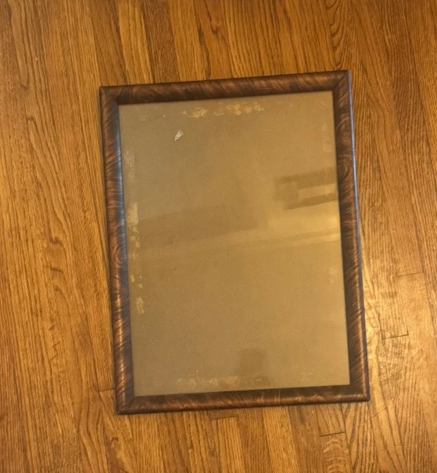 MARCO DE FOTOS DE MADERA DE NOGAL JASPEADO 13x17" jaspeado para mirar foto vintage 1910 Foto 2 de 4