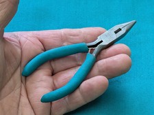 BEAD SMITH 5" Chain Nose Pliers w/ Cutter-Cushion Grip-Smooth Jaws-Spring Loaded