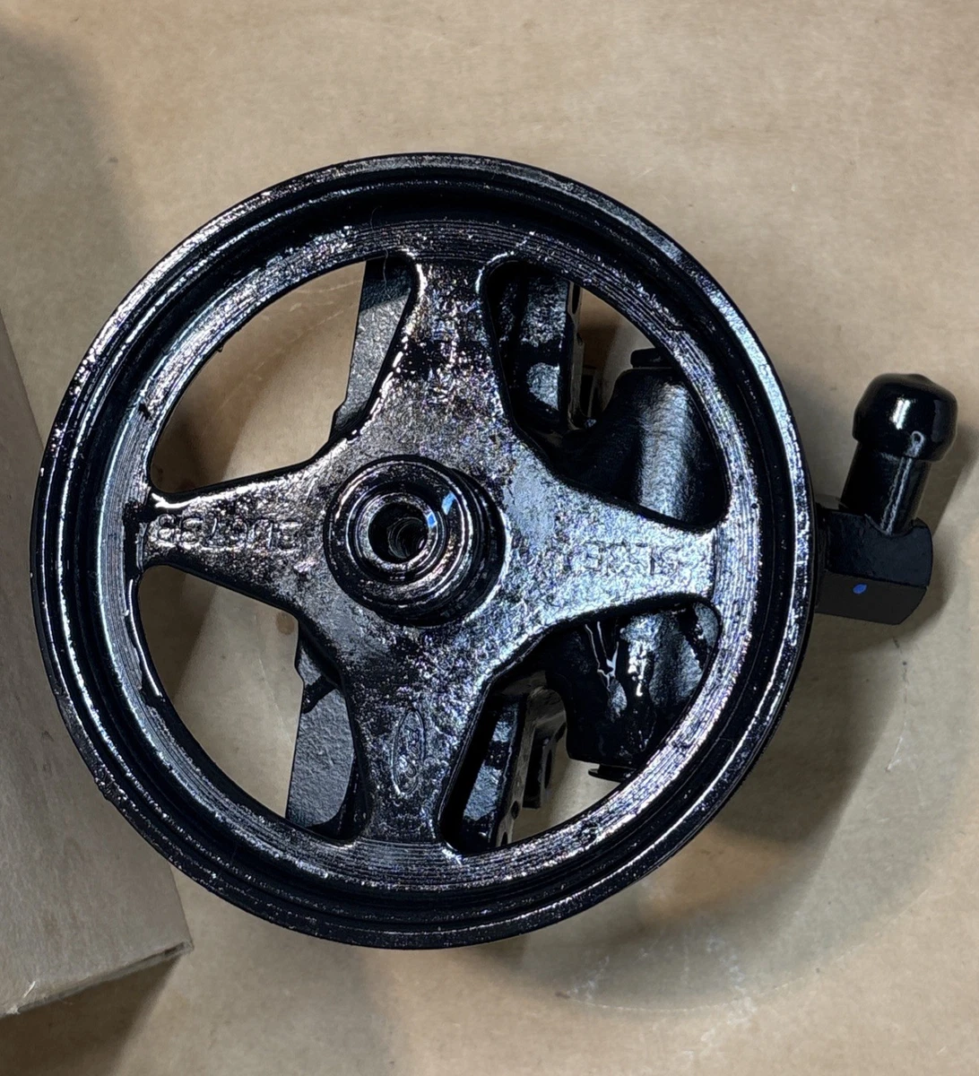 Cardone 20-282P1 Remanufactured OEM Ford Power Steering Pump Open Box photo 4