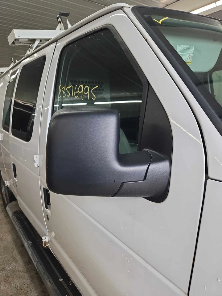 Espejo retrovisor de puerta derecho usado se adapta a: Ford E250 2008 furgoneta eléctrica pedestal montado en vela con du Foto 2 de 4