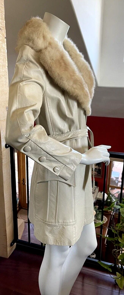 Leathercraft Vintage 70’s Ivory Leather Coat W/ Fur Collar & Tie Belt Sz 8 S/M - Image 2 of 4