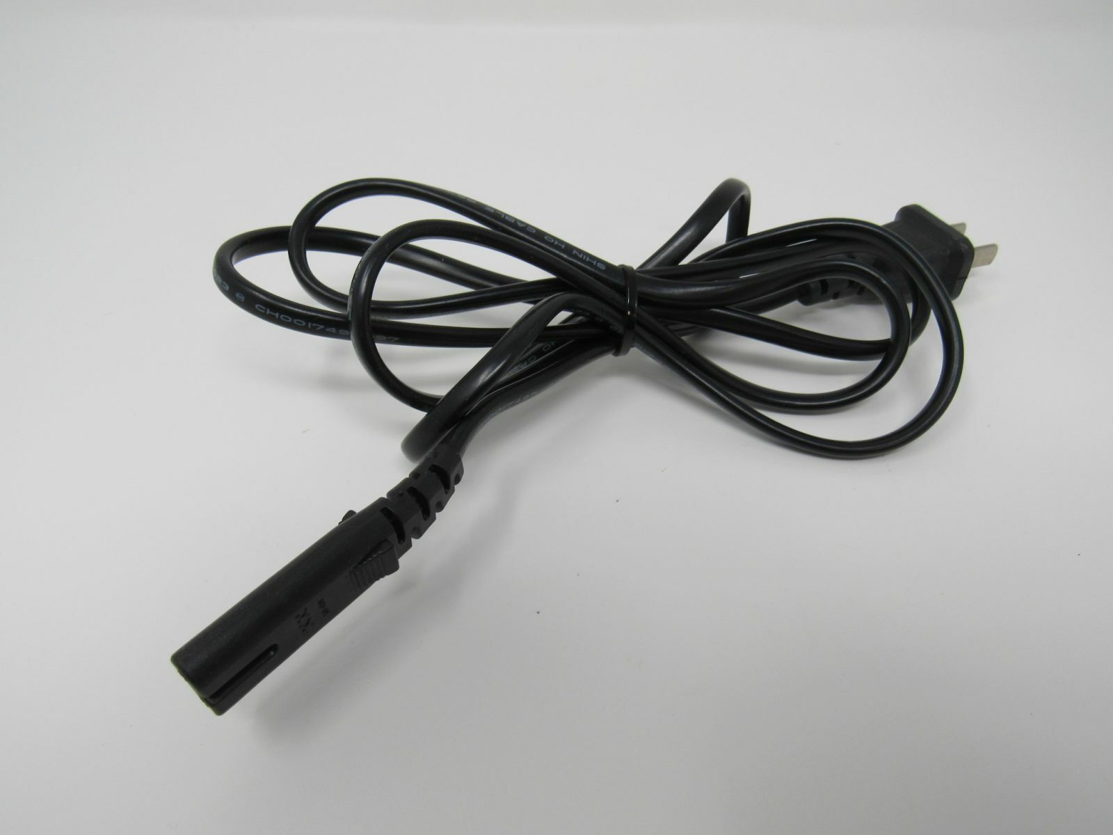 Standard Power Cord 4.5 ft Non Polarized NEMA 1-15 Non-Polar IEC C7