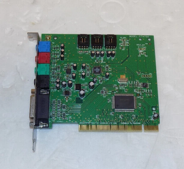 Creative Labs Sound Blaster CT4750 32-bit PCI Sound Card - Image 2 of 3