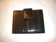 BRAND NEW BLACK GENUINE EEL SKIN LEATHER WALLET MEDIUM SIZE AND SNAP OUT SIDE