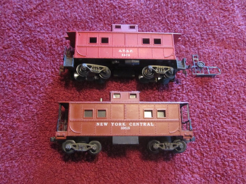 Vintage Circa 1970 HO Scale Caboose Cars NY Central ATSF (Used)