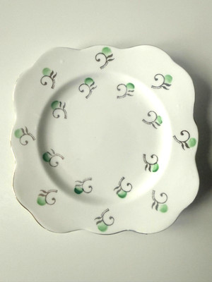 Colclough Bone China Teeteller - 15 cm - grünes Schnörkel- & Punktmuster - Goldrand