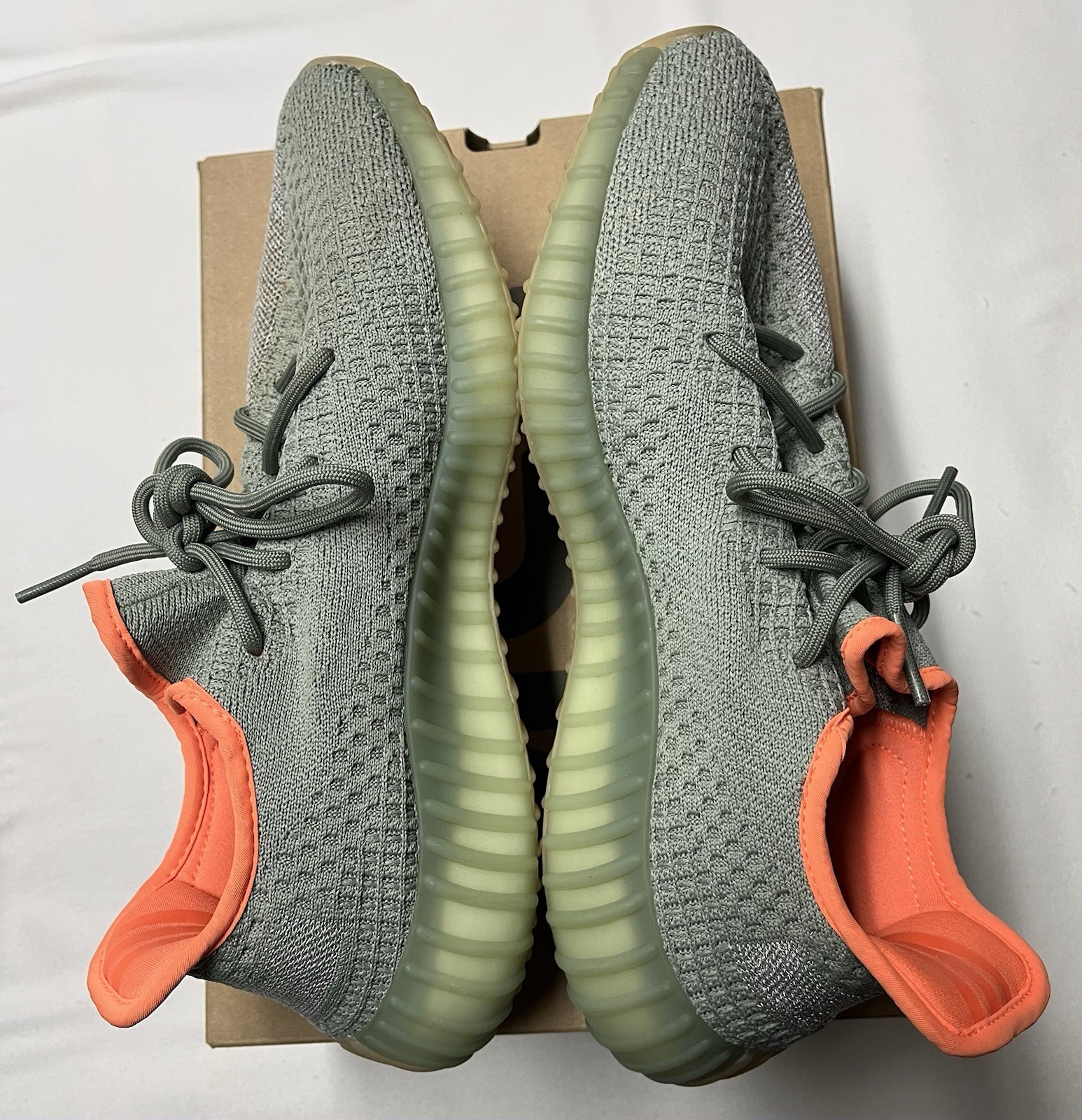 Adidas Yeezy Boost 350 V2 Desert Sage Men Size 10.5 Pre-owned With Box FX9035 thumbnail 6