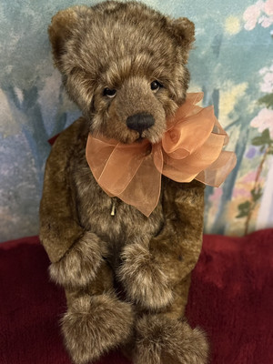 Künstlerbär aus dem Hause Charlie Bears:  Vernon