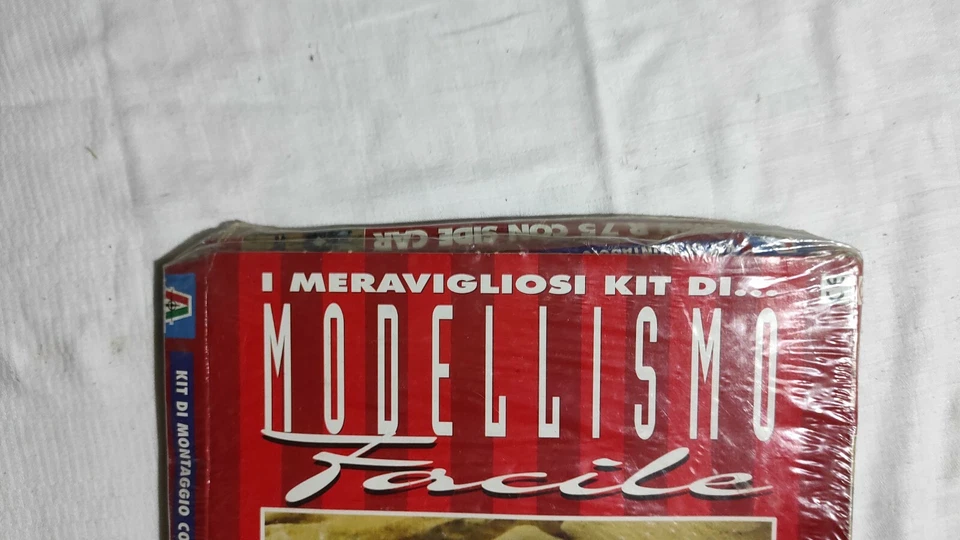 KIT DI MONTAGGIO BMW R 75 CON SIDE CAR ITALERI 1:35 MODELLISMO FACILE 15 COMPLET - Immagine 3 di 4