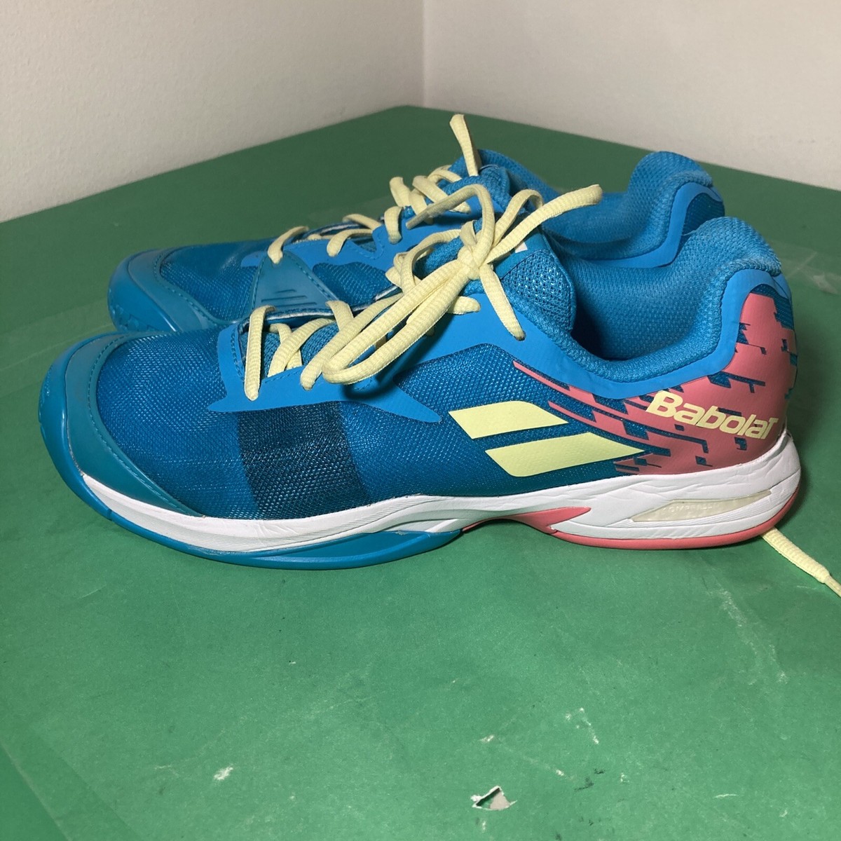 Babolat Jet All Court Junior's Size Juniors Tennis Shoes Blue Pink Yellow