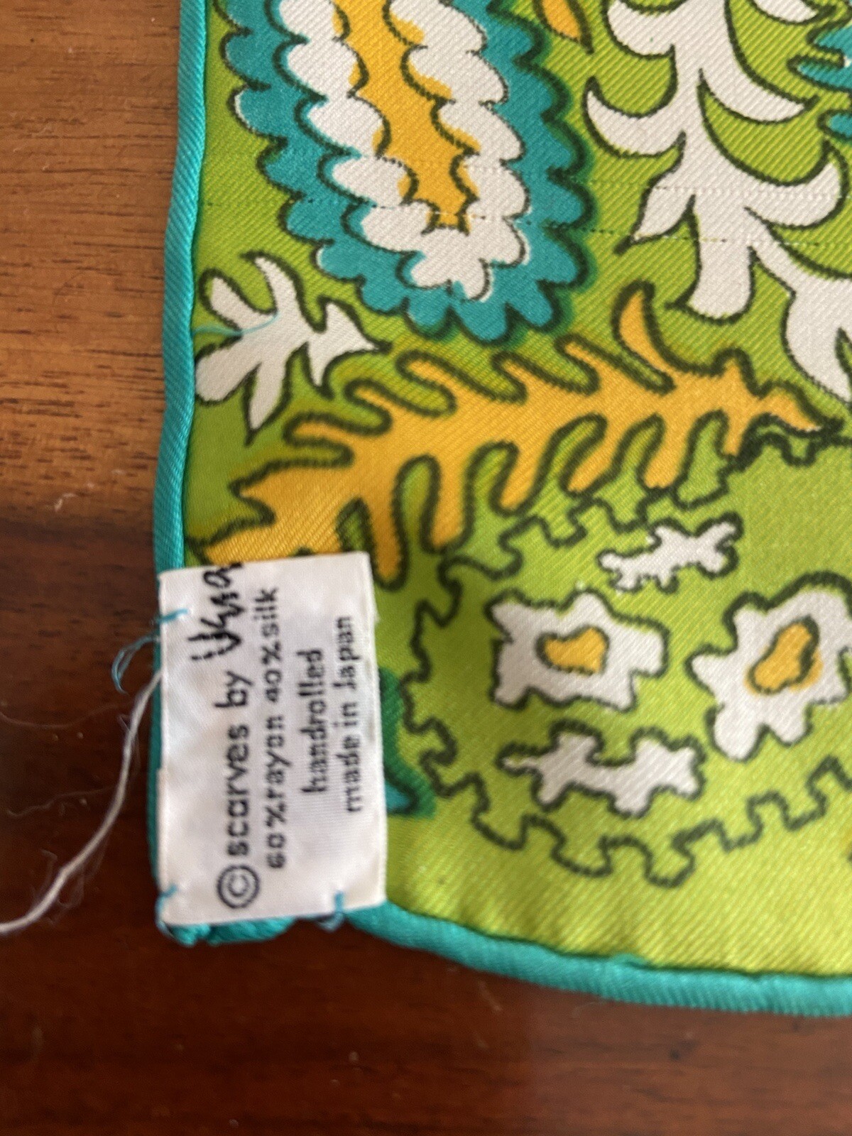 Vera Rectangular Paisley Pattern Scarf Japan 15” … - image 3