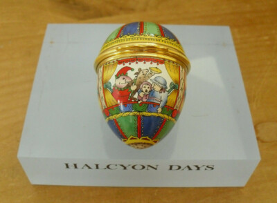 Halcyon Days Punch & Judy Emaille-Box in Eiform - 2 1/4 Zoll (5,75 cm)