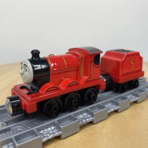 Thomas the Tank Engine Take and Play Engine JAMES and TENDER - Afbeelding 1 van 10