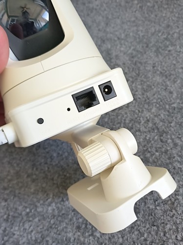 D-Link DCS-5020L Pan & Tilt Wi-Fi Wireless Day/Night Security Camera - Picture 5 of 8