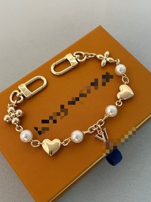 M02338 My Heart Bag Chain Charm with Pearls & Monogram Flower